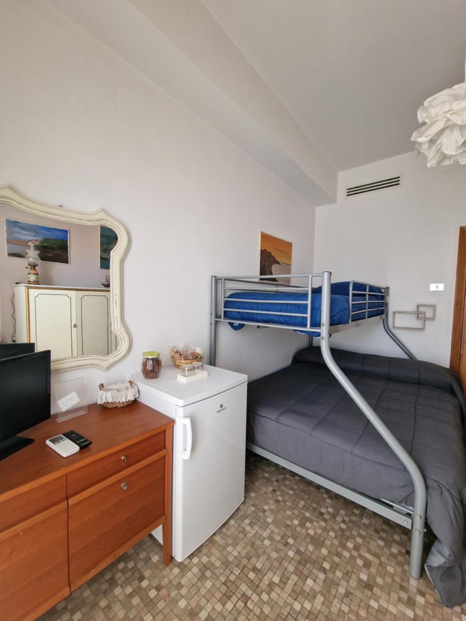 Camere Le Margherite أولبيا المظهر الخارجي الصورة